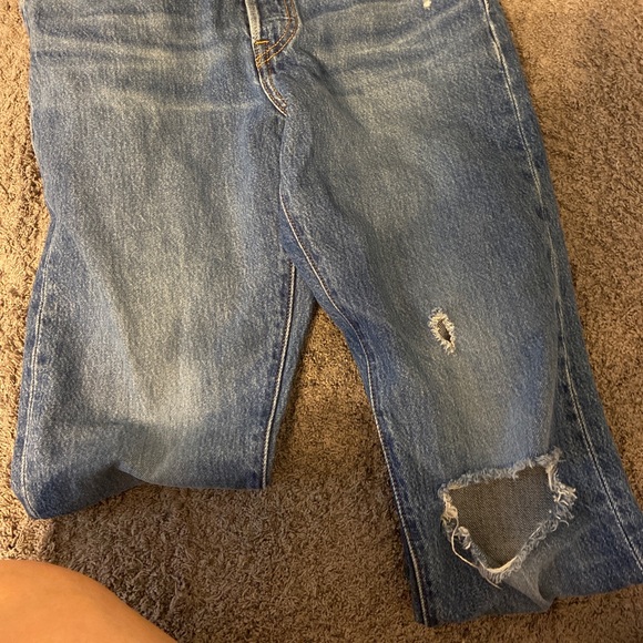 Levi’s 501s Skinny Distressed - Picture 2 of 4